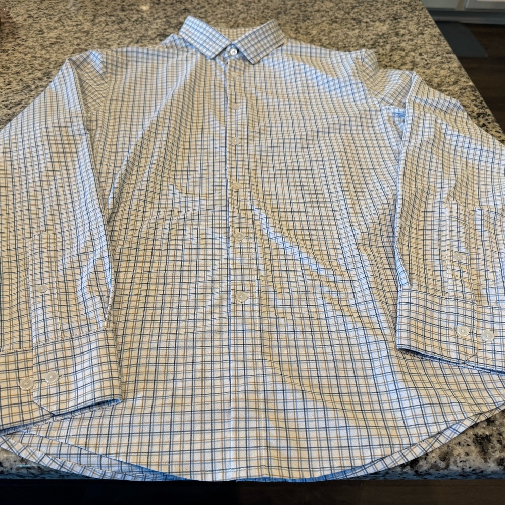 Mizzen+Main White Shirt with Blue and Tan Windowpane Plaid